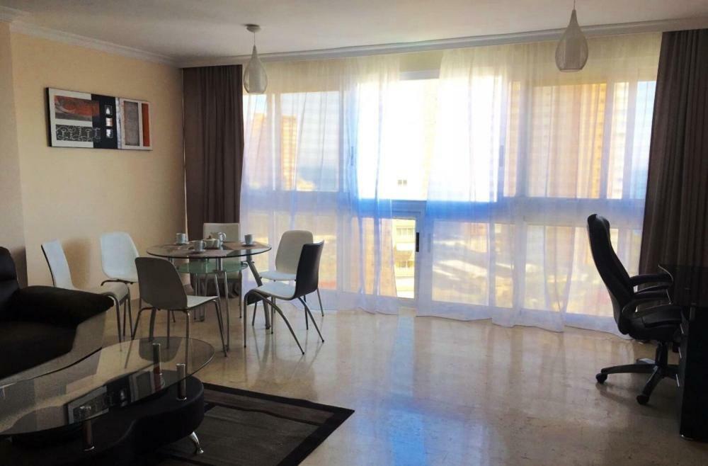 בנידורם Apartament Costa Rica 2, 150 Meters To The Beach מראה חיצוני תמונה