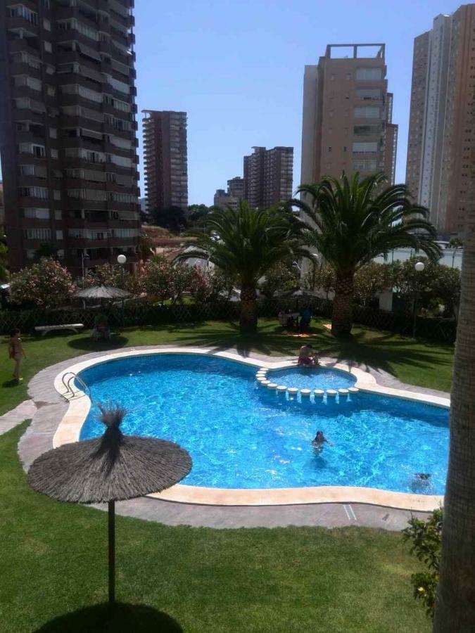 בנידורם Apartament Costa Rica 2, 150 Meters To The Beach מראה חיצוני תמונה