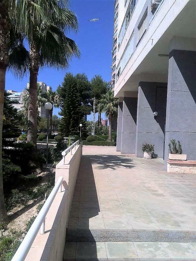 בנידורם Apartament Costa Rica 2, 150 Meters To The Beach מראה חיצוני תמונה