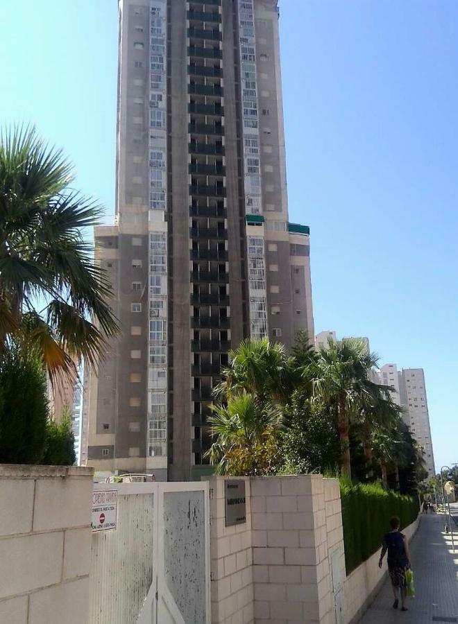 בנידורם Apartament Costa Rica 2, 150 Meters To The Beach מראה חיצוני תמונה
